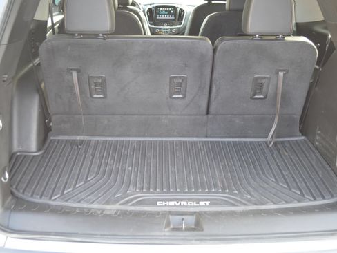 Used 2019 Chevrolet Traverse Premier AWD/4WD image 28