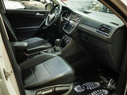 Used 2021 Volkswagen Tiguan SEL AWD/4WD image 13