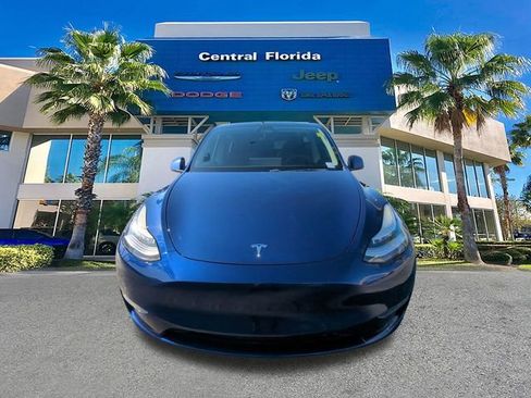 Used 2020 Tesla Model Y Long Range image 3