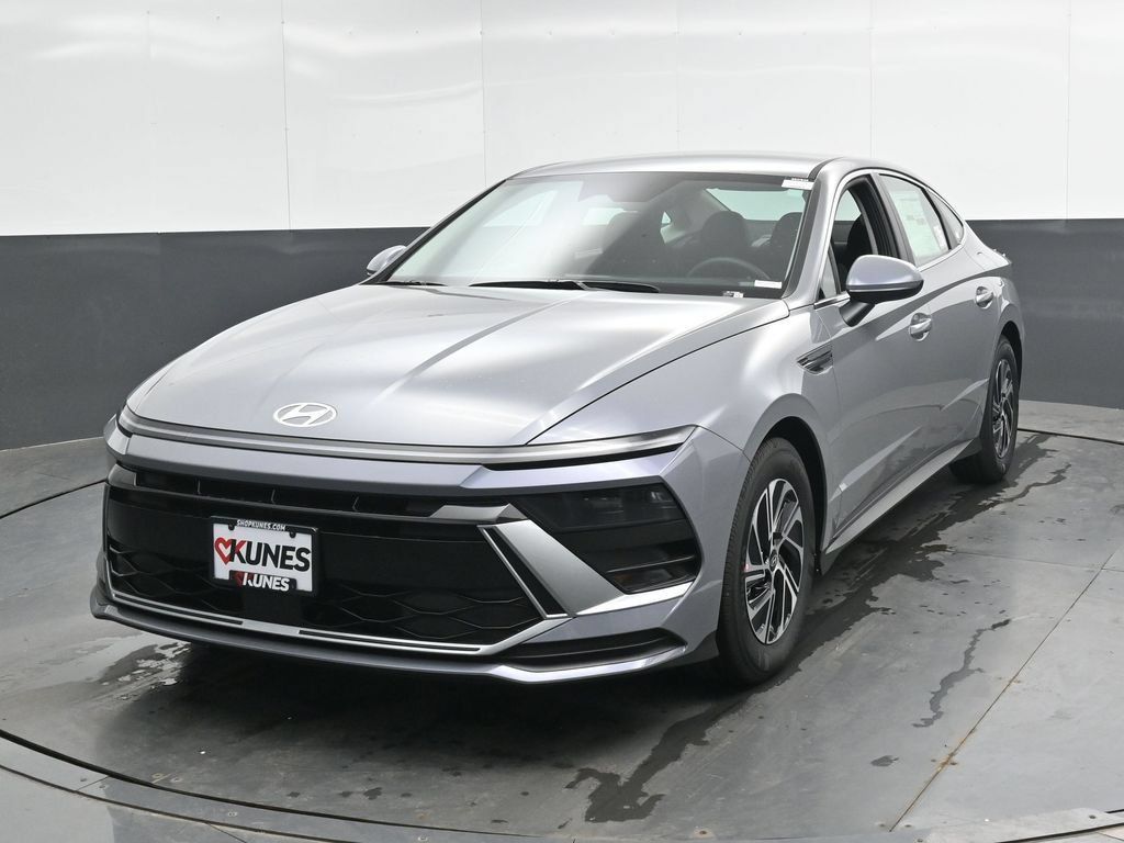 New 2026 Hyundai Sonata Blue FWD image 5
