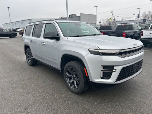 New 2026 Jeep Grand Wagoneer Limited w/ Premium Group II image 4