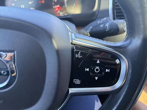 Used 2016 Volvo XC90 T6 Inscription w/ Vision Package image 13