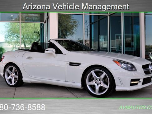 Used 2012 Mercedes-Benz SLK 350 image 8