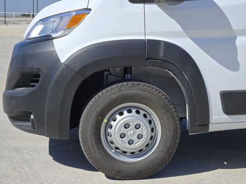 New 2026 RAM ProMaster 2500 w/ Convenience Group FWD image 5