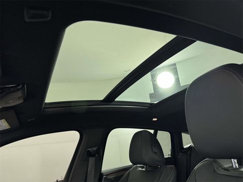 Used 2024 BMW X4 M40i w/ Parking Assistance Package image 32