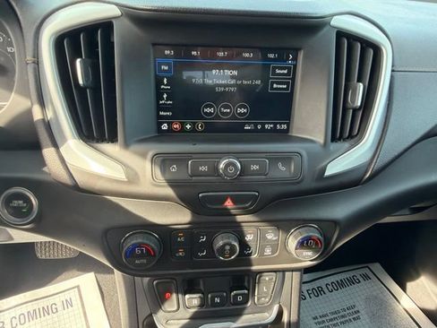 Used 2018 GMC Terrain SLE w/ Driver Convenience Package AWD/4WD image 26