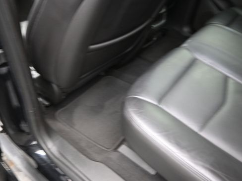 Used 2019 Cadillac XT5 Premium Luxury image 18