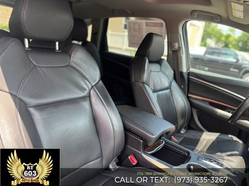 Used 2020 Acura MDX SH-AWD image 16