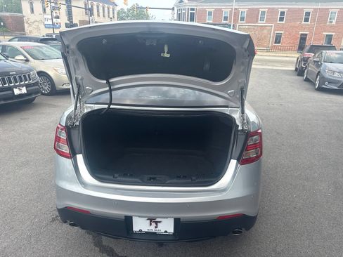 Used 2015 Ford Taurus Limited FWD image 16