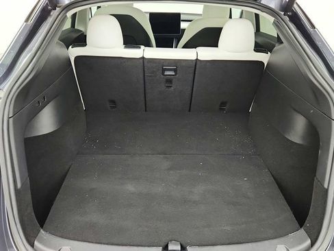 Used 2020 Tesla Model Y Long Range image 25