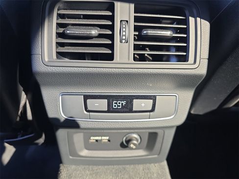 Used 2022 Audi Q5 2.0T Premium Plus w/ Premium Plus Package image 13