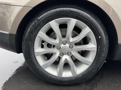 Used 2017 Land Rover Range Rover Sport HSE image 25