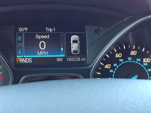 Used 2015 Ford Escape SE w/ Equipment Group 201A FWD image 18