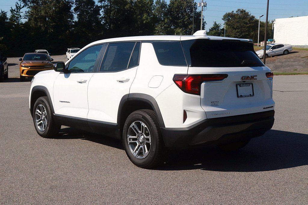 Used 2026 GMC Terrain Elevation FWD image 5