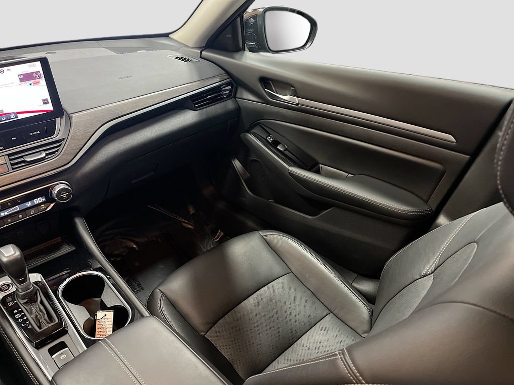 Used 2024 Nissan Altima 2.5 SL AWD/4WD image 25