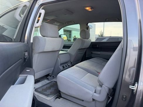 Used 2011 Toyota Tundra 4x4 CrewMax w/ Tow Pkg image 13