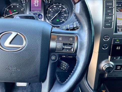 Used 2019 Lexus GX 460 Luxury image 23
