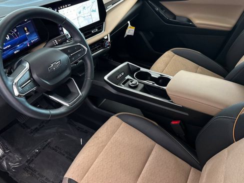 Used 2025 Chevrolet Equinox ACTIV FWD image 10