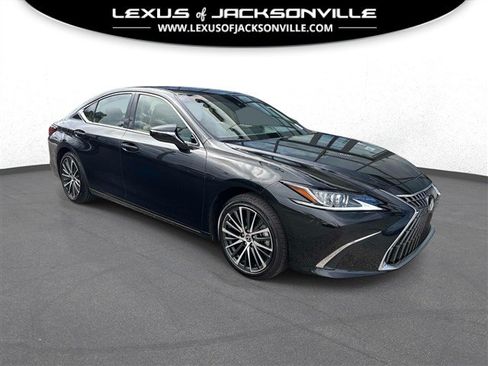 Used 2025 Lexus ES 350 w/ Premium Package FWD image 1