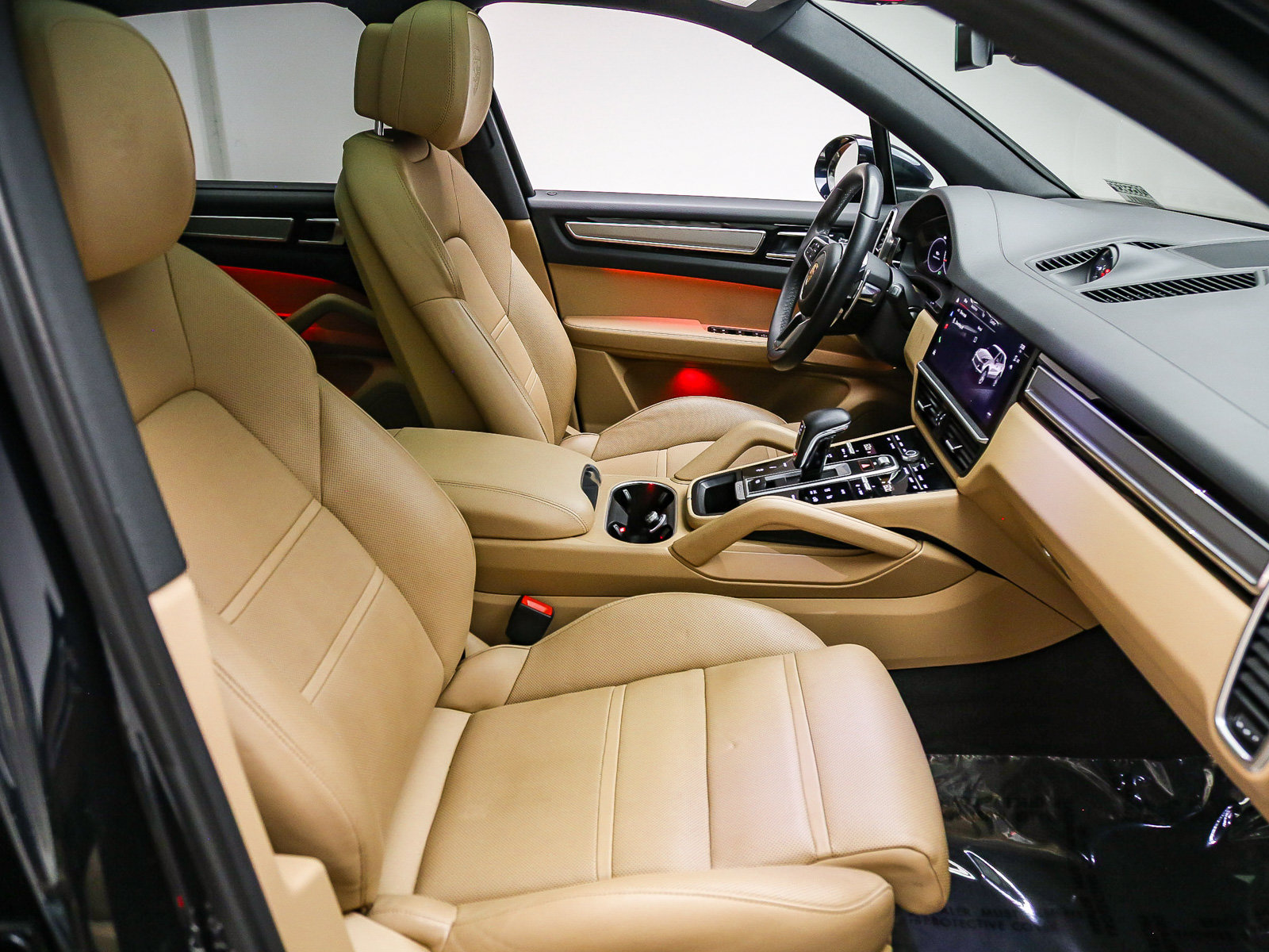 Certified 2023 Porsche Cayenne Platinum Edition AWD/4WD image 20
