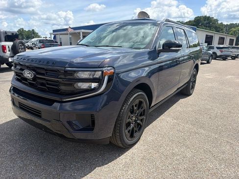 New 2027 Ford Expedition Max Platinum AWD/4WD image 1