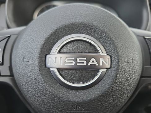 Used 2025 Nissan Kicks Play S FWD image 5