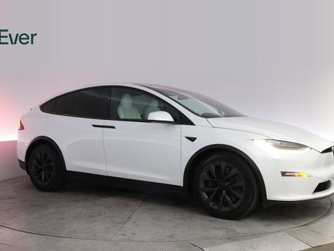 Used 2022 Tesla Model X AWD/4WD image 14