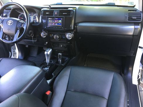 Used 2018 Toyota 4Runner TRD Pro AWD/4WD image 32