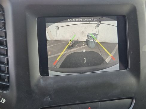 Used 2020 Jeep Cherokee Latitude Plus image 19