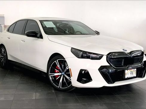Used 2024 BMW i5 M60 w/ Premium Package AWD/4WD image 2