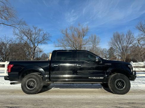 Used 2016 Ford F150 Platinum w/ Equipment Group 701A Luxury image 24