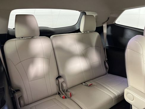 Used 2018 Buick Enclave Premium image 11