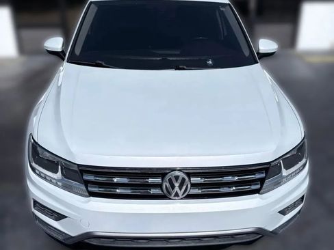 Used 2018 Volkswagen Tiguan SE image 10