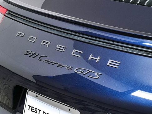 Certified 2018 Porsche 911 Carrera GTS RWD image 33