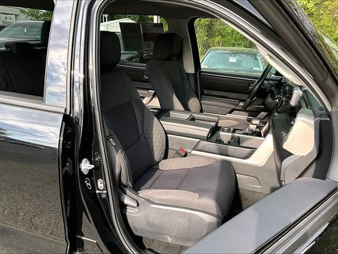 Used 2023 Toyota Tundra SR5 w/ SR5 Convenience Package AWD/4WD image 9