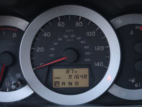 Used 2012 Toyota RAV4 FWD image 16