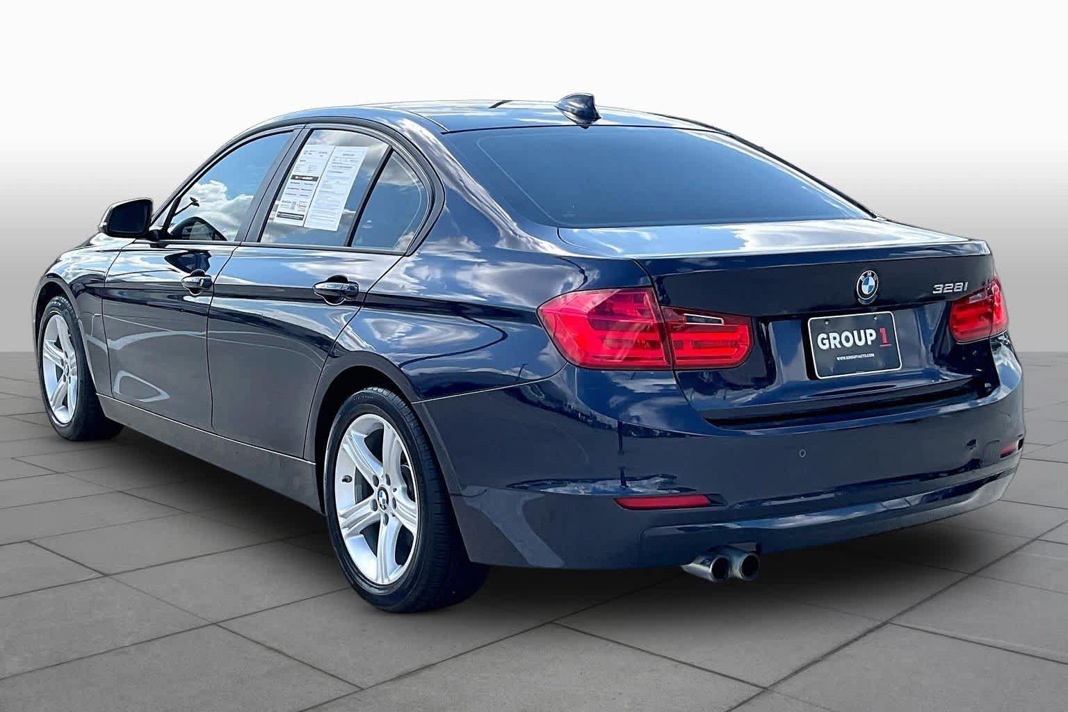 Used 2014 BMW 328i Sedan w/ Driver Assistance Package RWD image 10