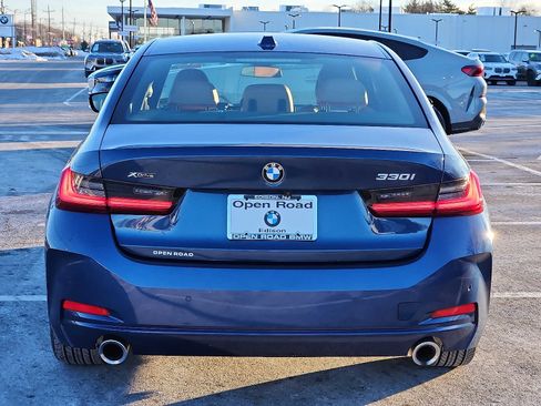 Certified 2023 BMW 330i xDrive Sedan w/ Premium Package image 5