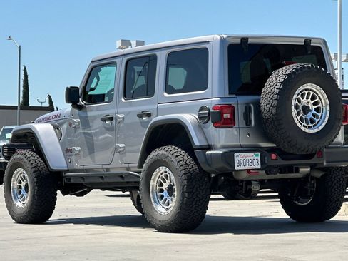 Used 2020 Jeep Wrangler Unlimited Rubicon AWD/4WD image 4