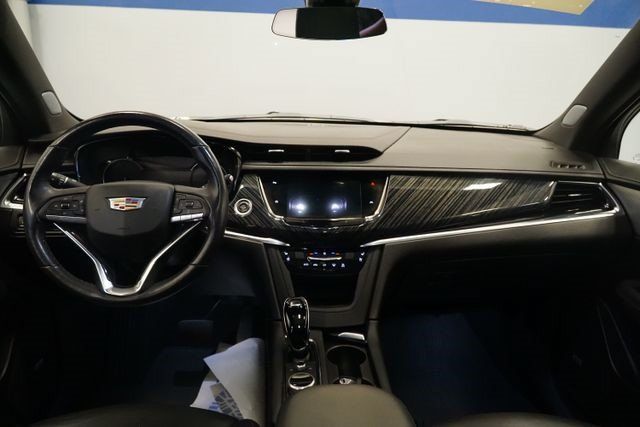 Certified 2024 Cadillac XT6 Premium Luxury AWD/4WD image 16