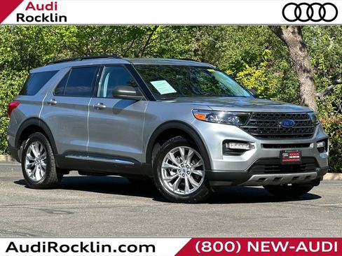 Used 2023 Ford Explorer XLT w/ Equipment Group 202A AWD/4WD image 1