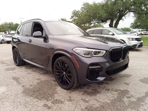 Used 2022 BMW X5 xDrive40i w/ M Sport Package image 4