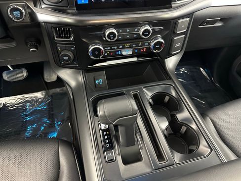 Used 2024 Ford F150 Lariat image 17