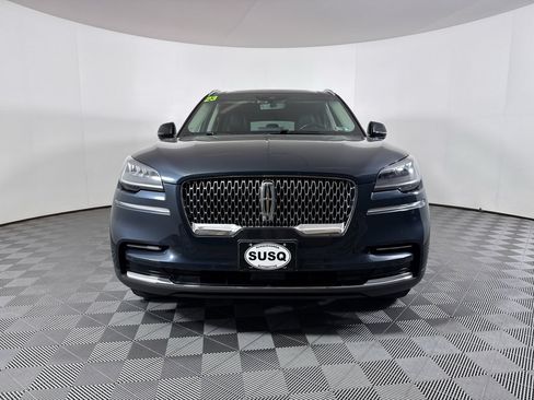 Used 2023 Lincoln Aviator Reserve w/ Elements Package Plus AWD/4WD image 2