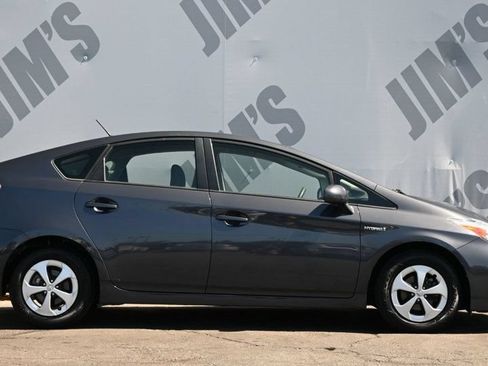 Used 2015 Toyota Prius Three FWD image 4