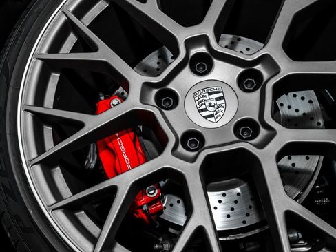 Used 2024 Porsche 911 Carrera S image 16