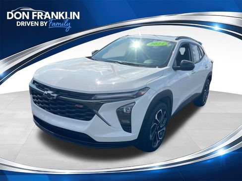 Used 2024 Chevrolet Trax RS w/ Sunroof Package FWD image 1