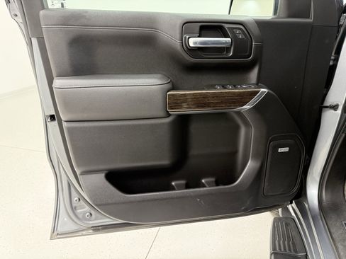 Used 2021 GMC Sierra 1500 Elevation w/ Preferred Package image 13