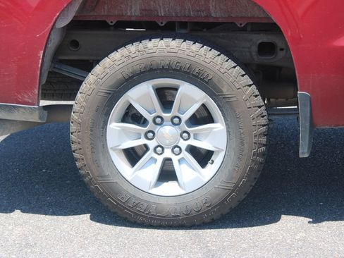 Used 2022 Chevrolet Silverado 1500 LT w/ Safety Package AWD/4WD image 12