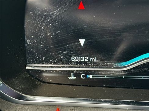 Used 2024 Chevrolet Tahoe LT image 19